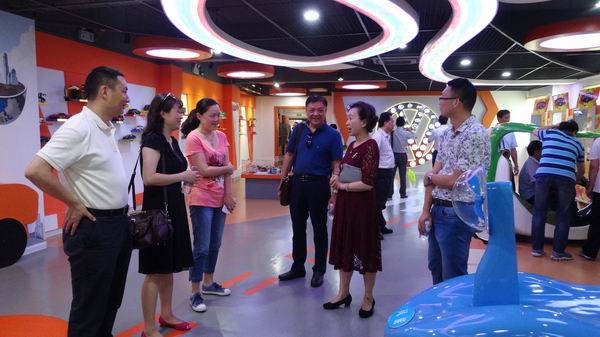 我市参加2016年上海国际教育装备博览会-3-600.jpg 我市参加2016年上海国际教育装备博览会-3-600.jpg