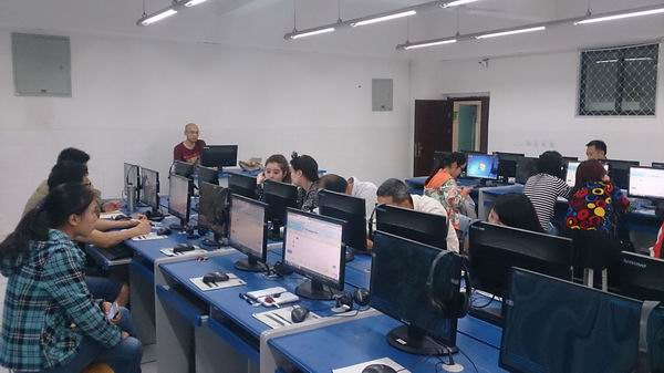 锦江区召开“一师一课”工作培训会-1-600.jpg 锦江区召开“一师一课”工作培训会-1-600.jpg