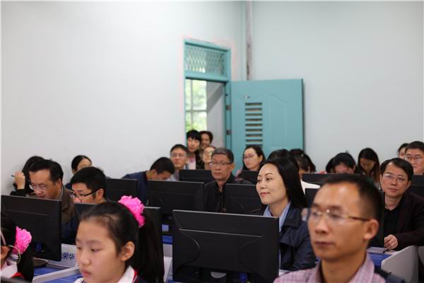 龙泉驿区举办创意编程交流会-1-600.jpg 龙泉驿区举办创意编程交流会-1-600.jpg