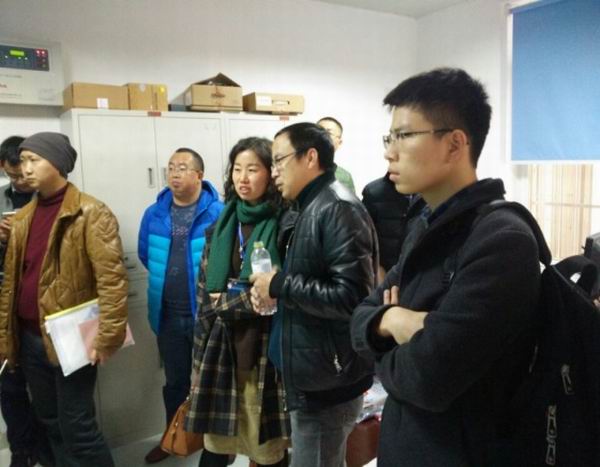 多交流 齐分享 促进步-2-600.jpg