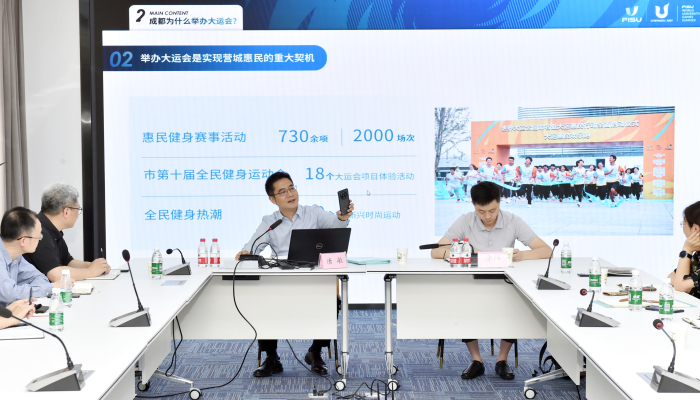 唐敏副局长视察技装中心 019.jpg