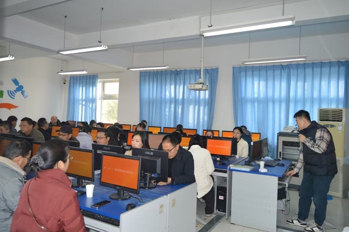 活动现场.jpg 活动现场.jpg